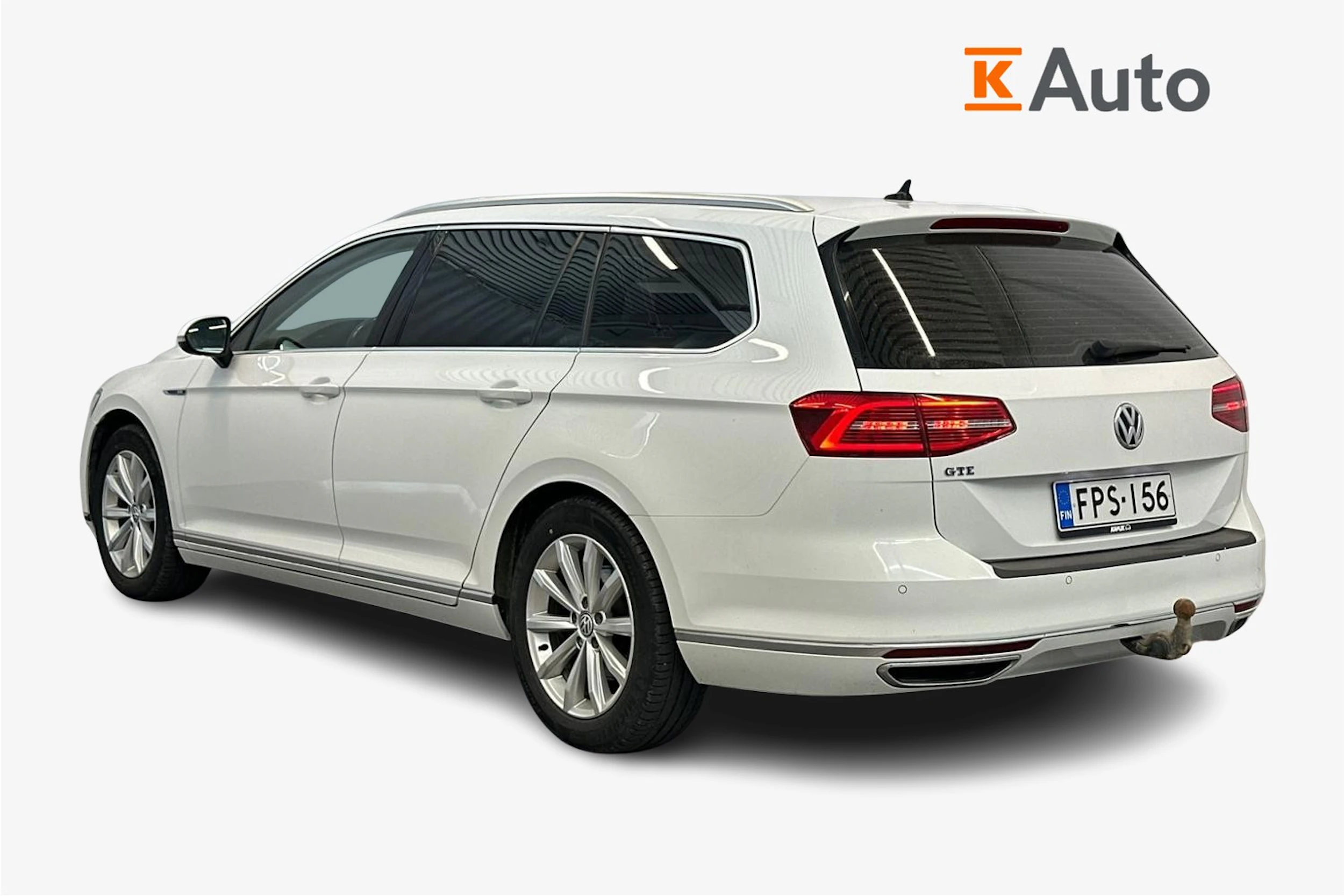 valkoinen Volkswagen Passat 2017 kuva 2.