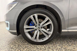Harmaa Volkswagen PASSAT 2017 kuva 10.