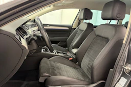 Harmaa Volkswagen PASSAT 2017 kuva 14.