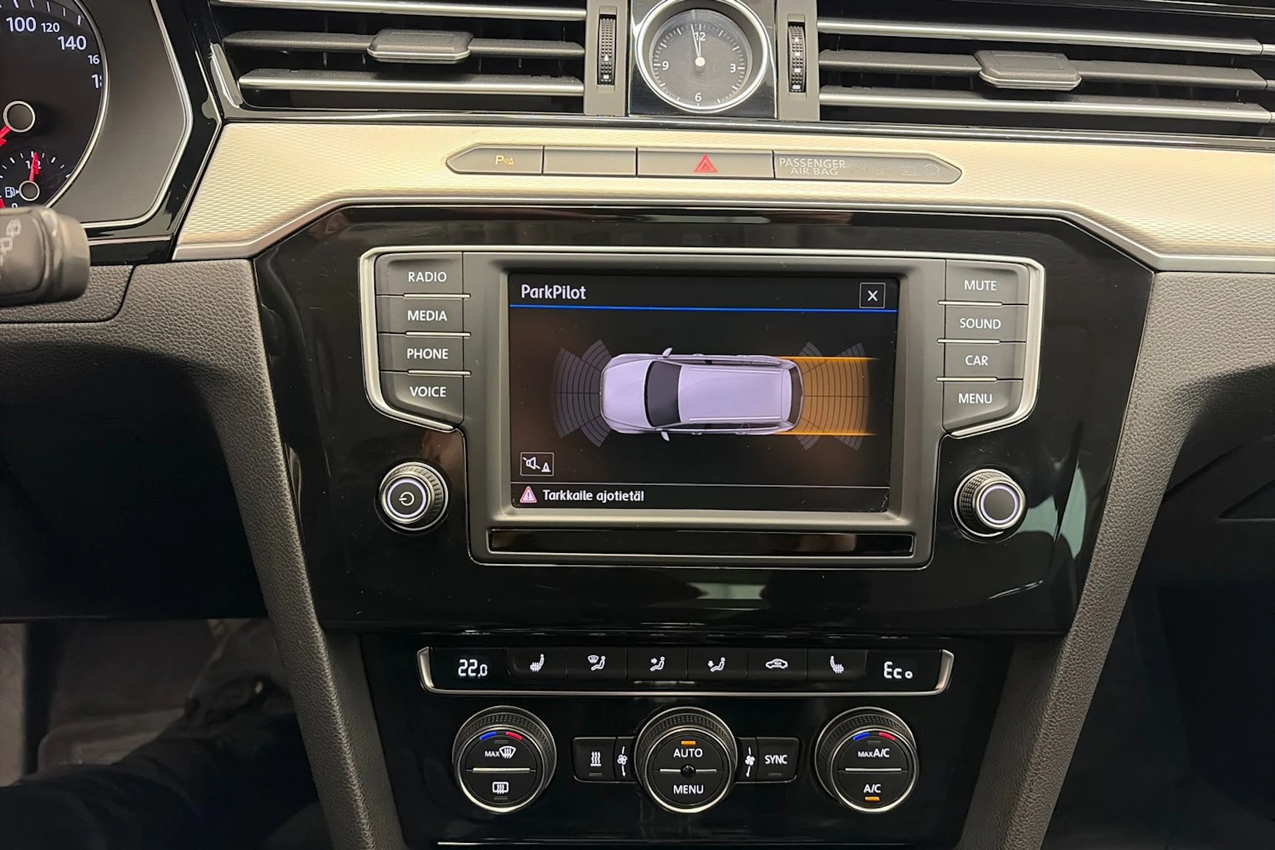 Harmaa Volkswagen PASSAT 2017 kuva 19.