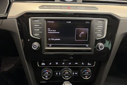 Harmaa Volkswagen PASSAT 2017 kuva 23.