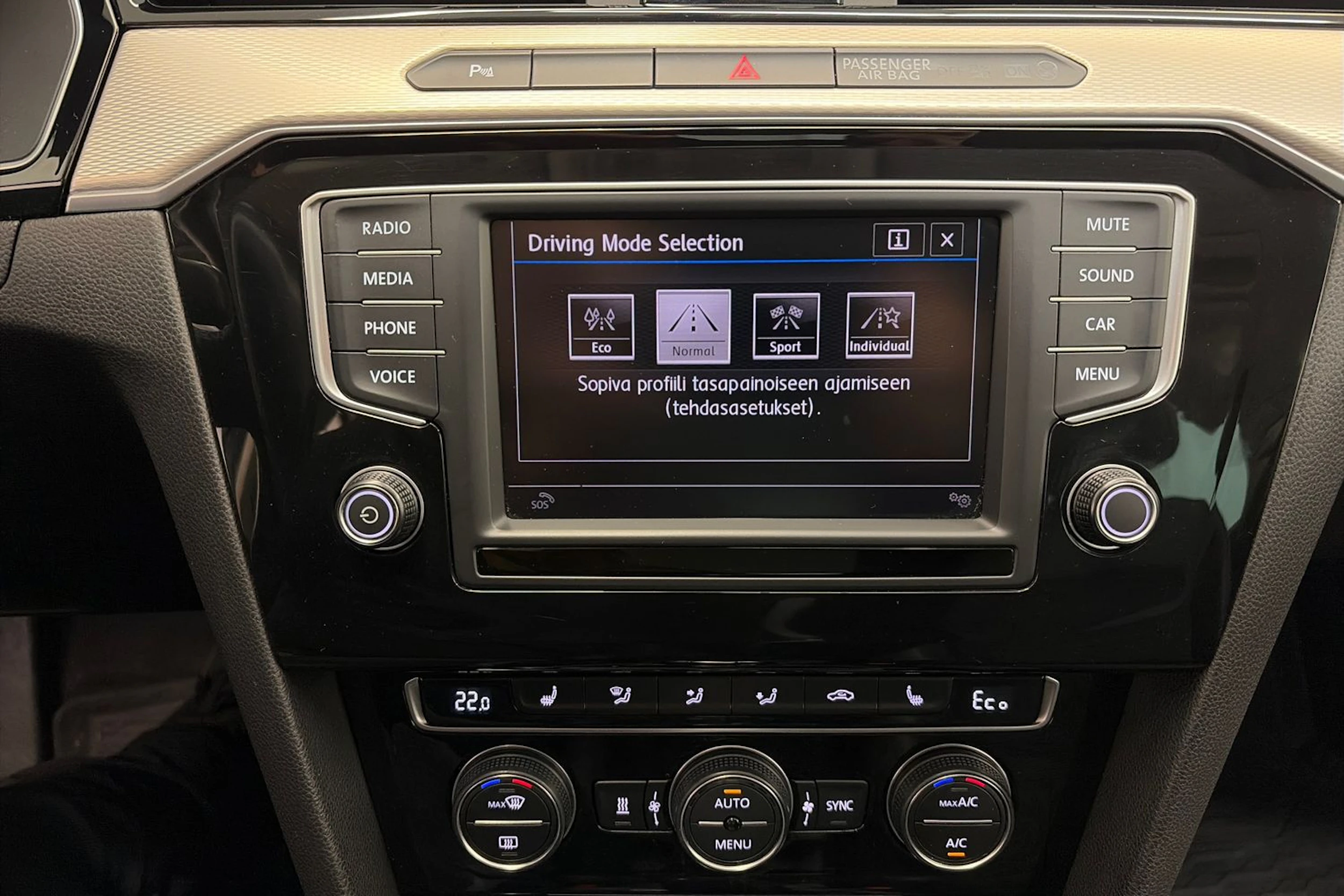 Harmaa Volkswagen PASSAT 2017 kuva 24.