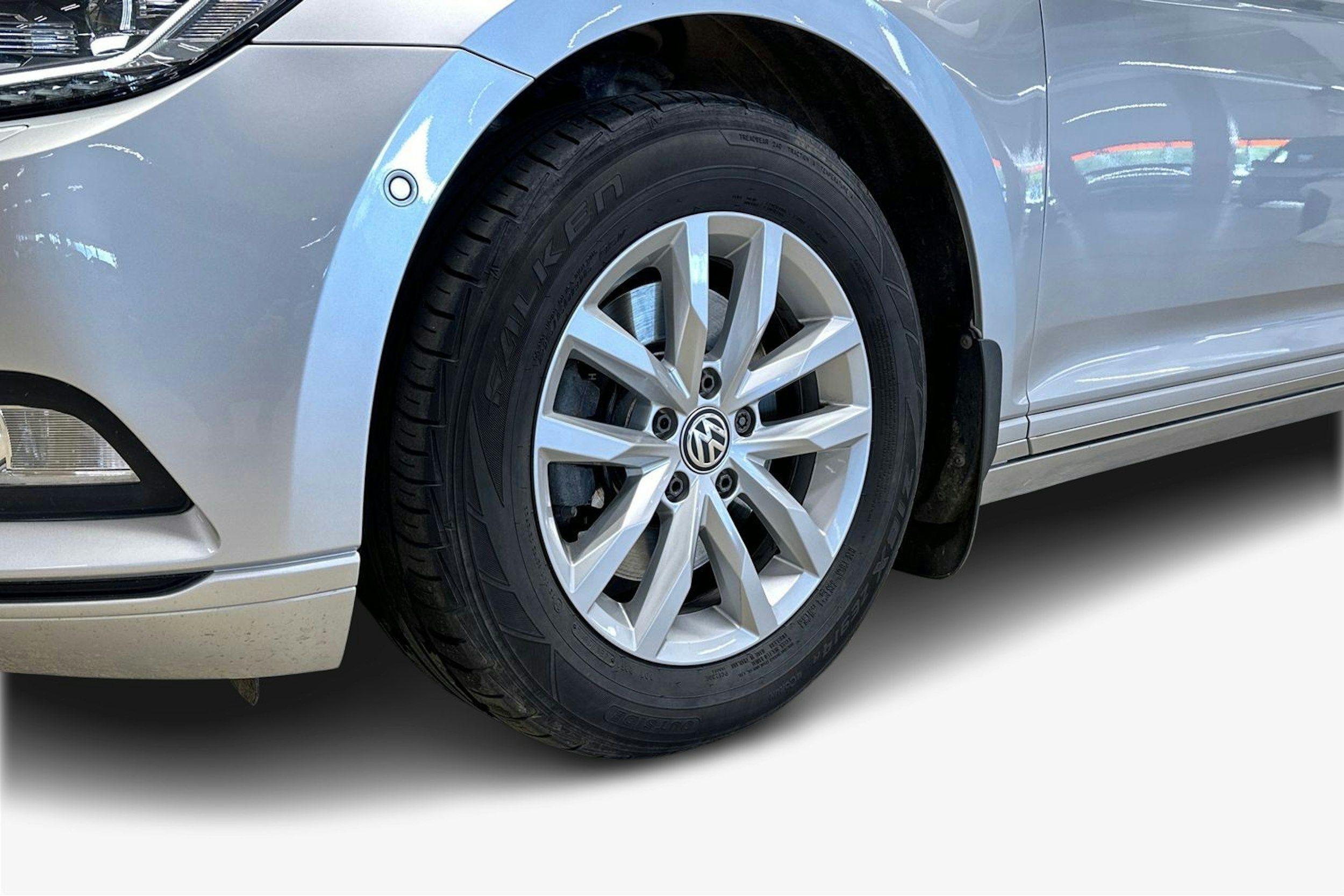 hopea Volkswagen Passat 2017 kuva 17.