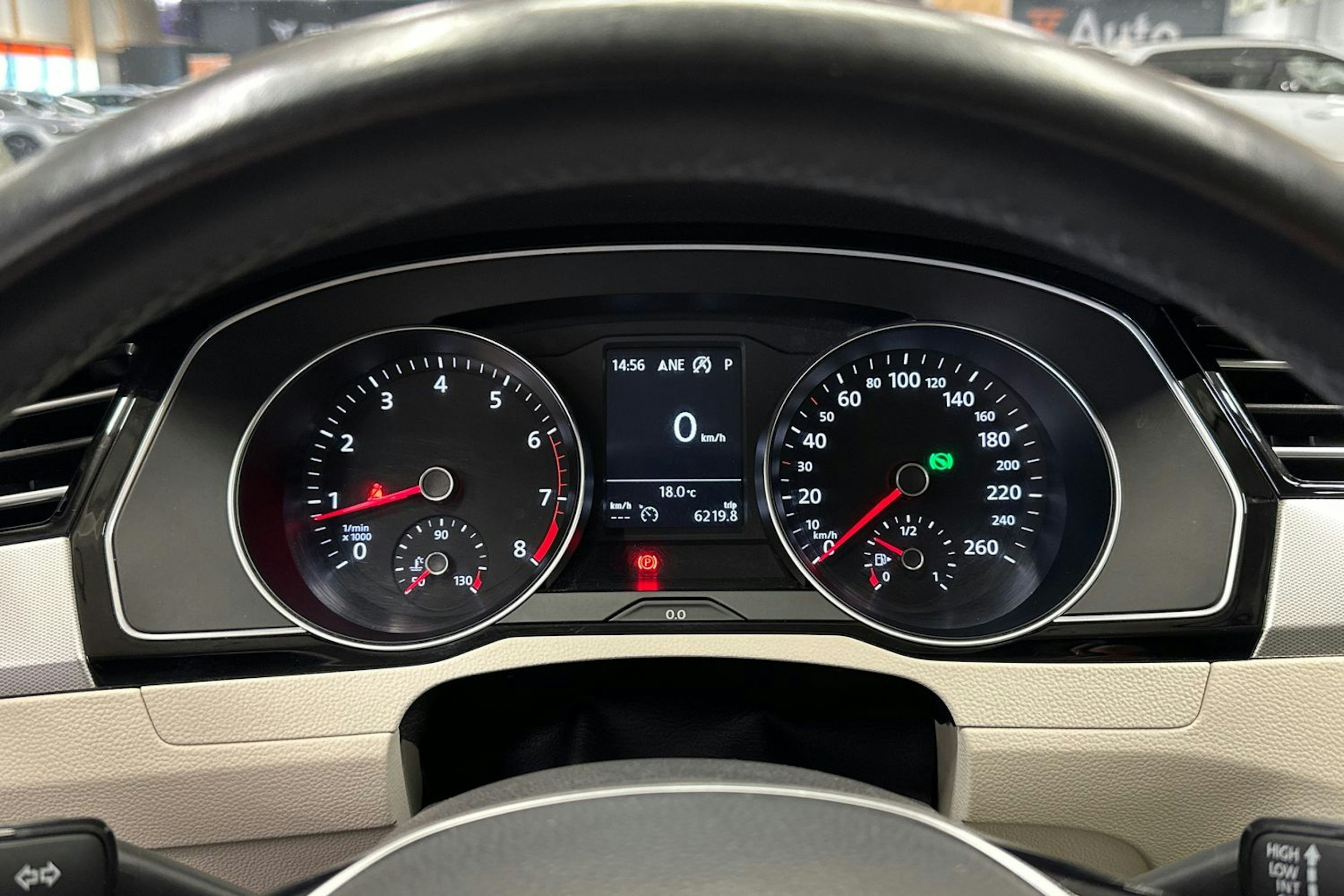 hopea Volkswagen Passat 2017 kuva 25.