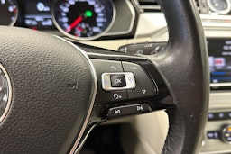 hopea Volkswagen Passat 2017 kuva 27.