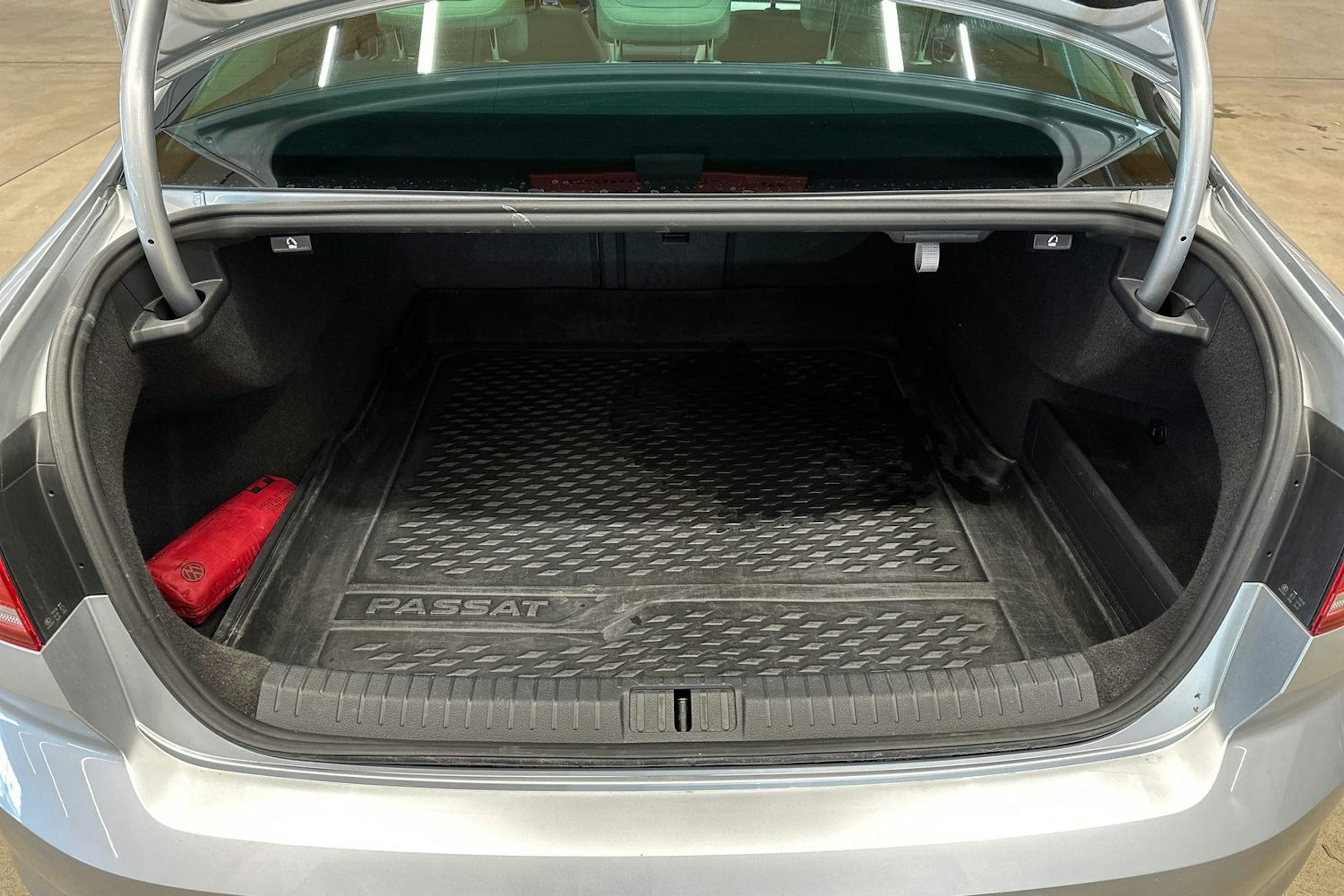 hopea Volkswagen Passat 2017 kuva 30.