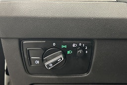 valkoinen Volkswagen Passat 2017 kuva 19.