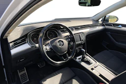 valkoinen Volkswagen Passat 2017 kuva 3.