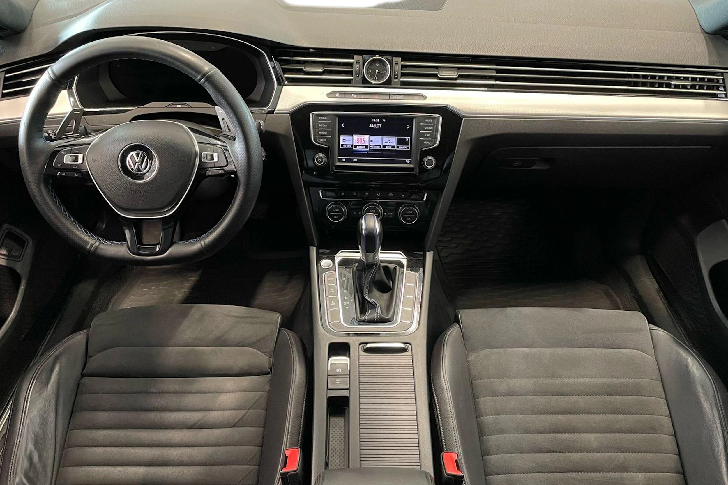 met. sininen Volkswagen Passat 2017 kuva 7.