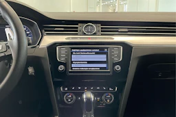 met. sininen Volkswagen Passat 2017 kuva 23.