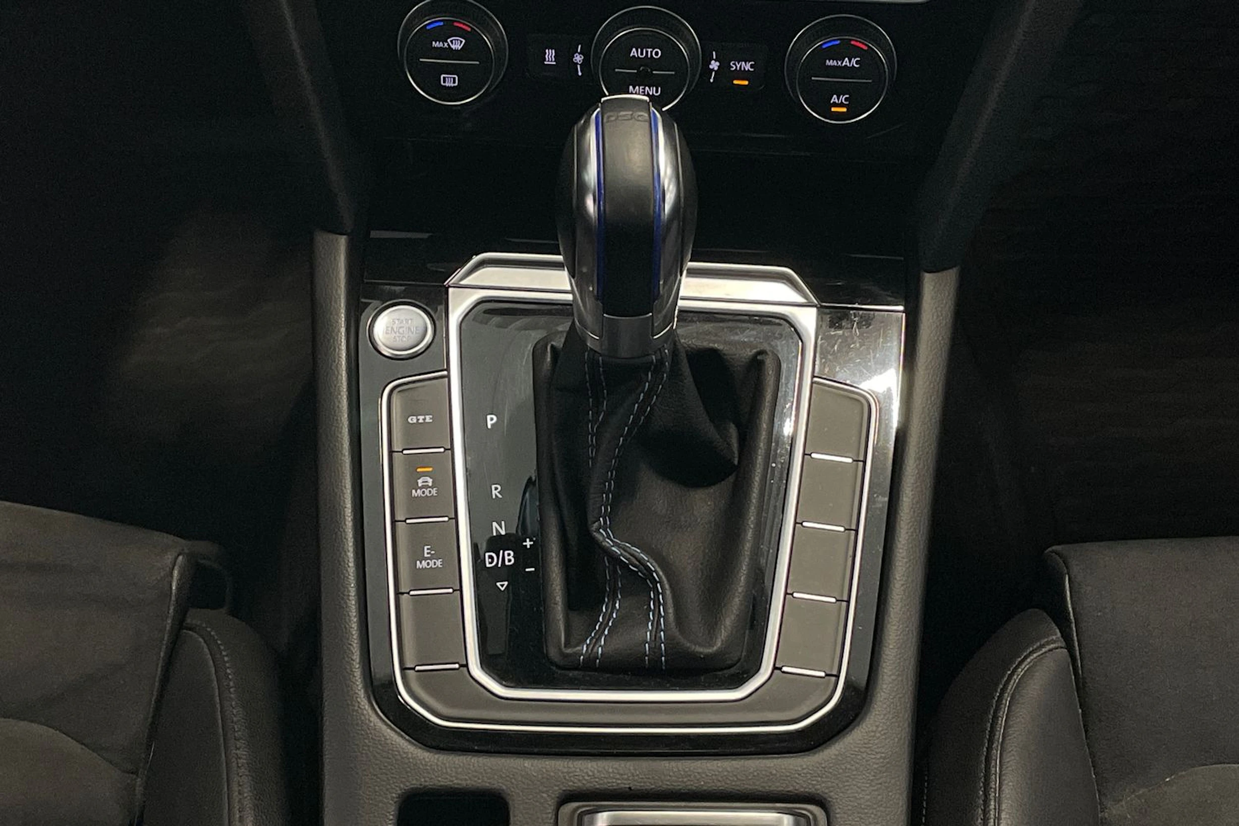 met. sininen Volkswagen Passat 2017 kuva 29.
