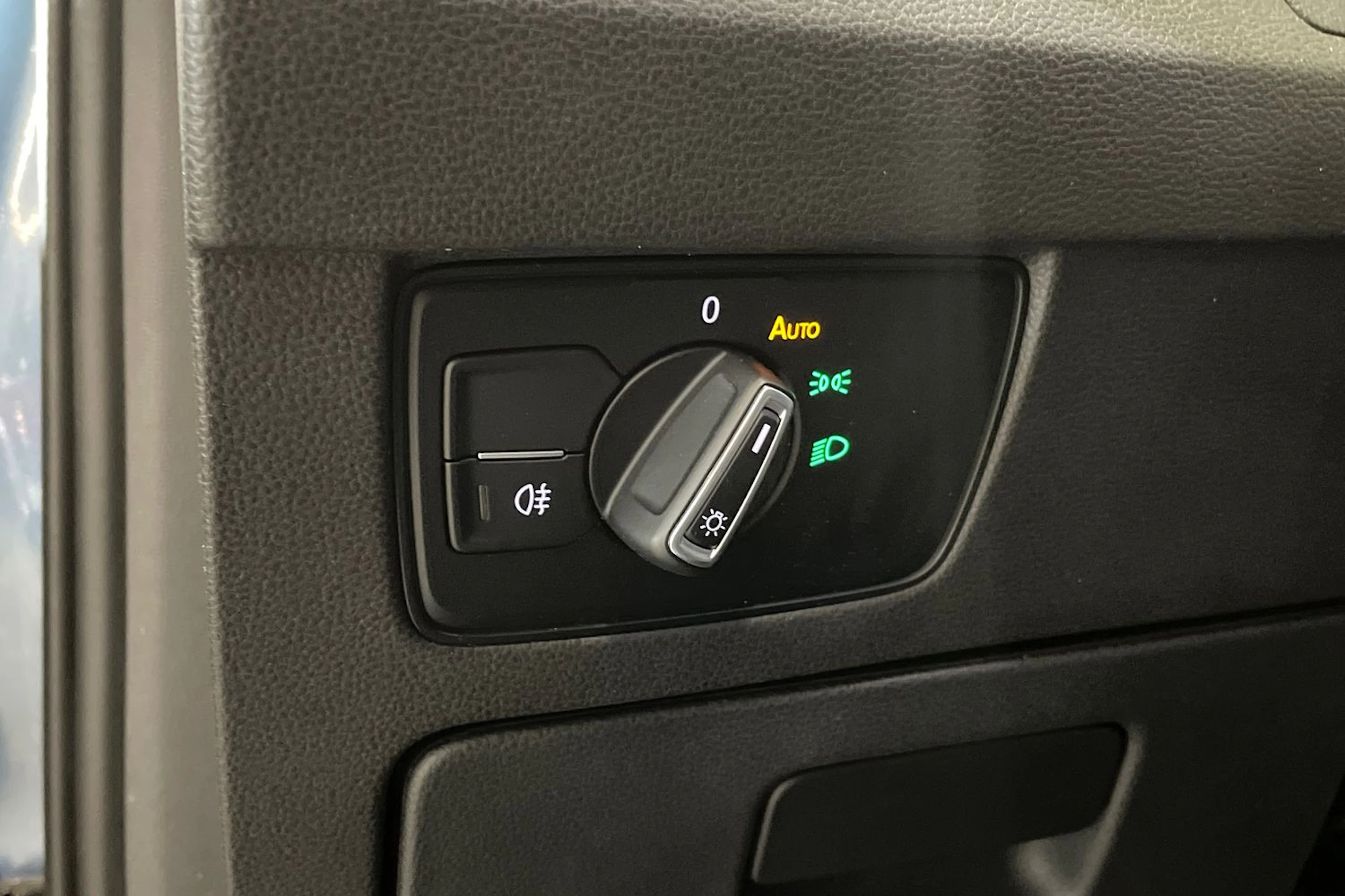 met. sininen Volkswagen Passat 2017 kuva 30.