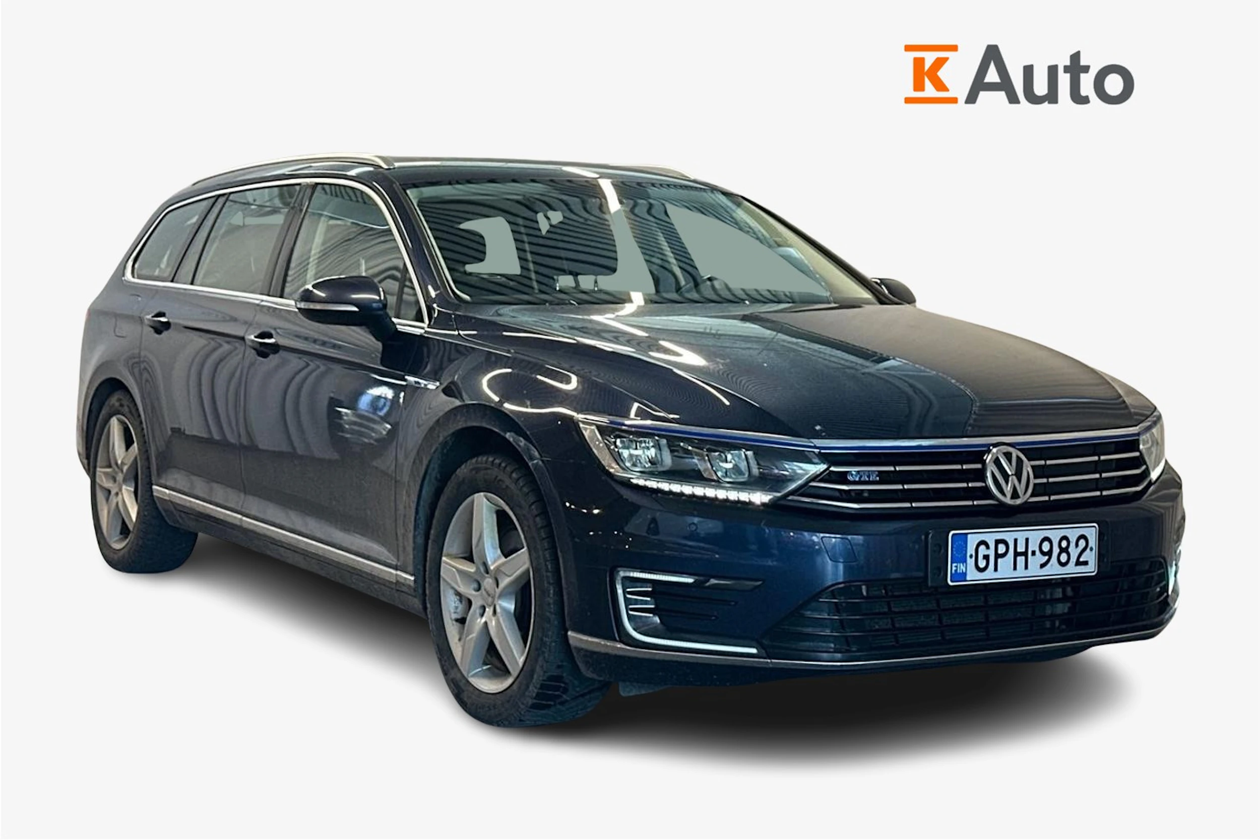 sininen Volkswagen Passat 2017 kuva 1.