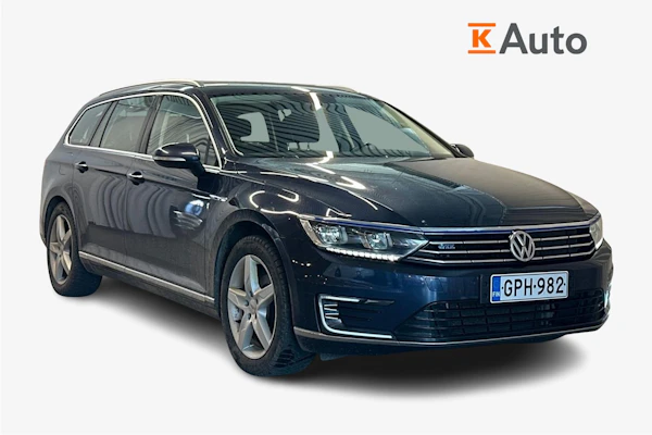 Volkswagen Passat Variant GTE Plug-In Hybrid 160 kW (218 hv) DSG-automaatti