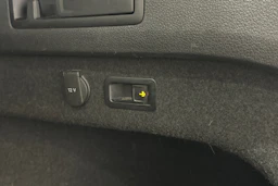 sininen Volkswagen Passat 2017 kuva 29.