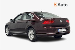 punainen Volkswagen Passat 2017 kuva 2.