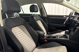punainen Volkswagen Passat 2017 kuva 11.