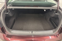punainen Volkswagen Passat 2017 kuva 12.