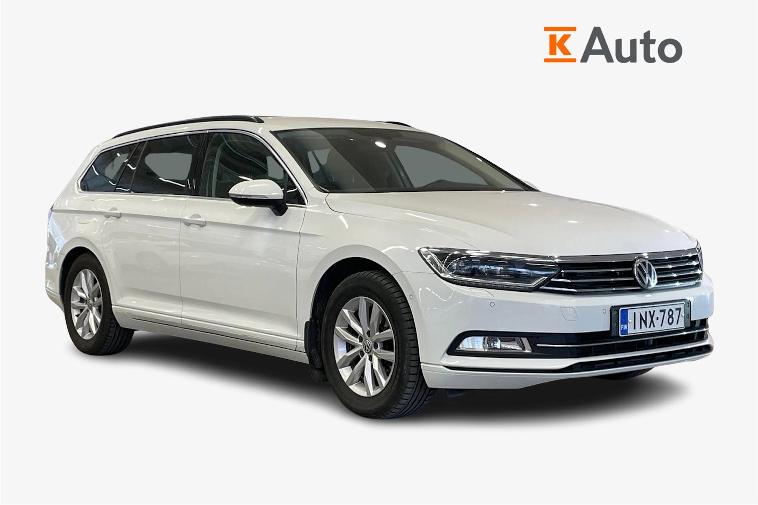 valkoinen Volkswagen Passat 2018 kuva 1.
