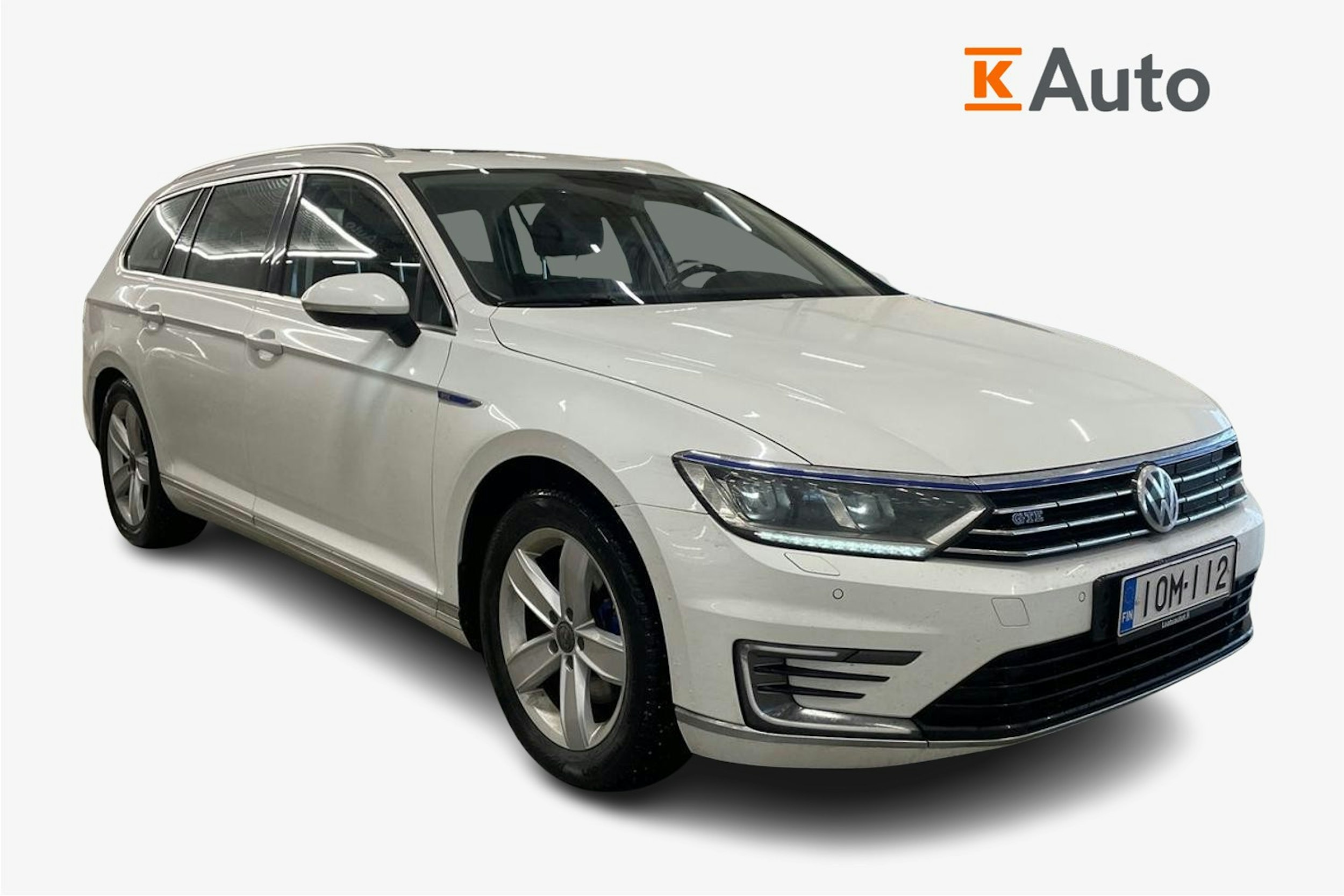 valkoinen Volkswagen Passat 2017 kuva 1.