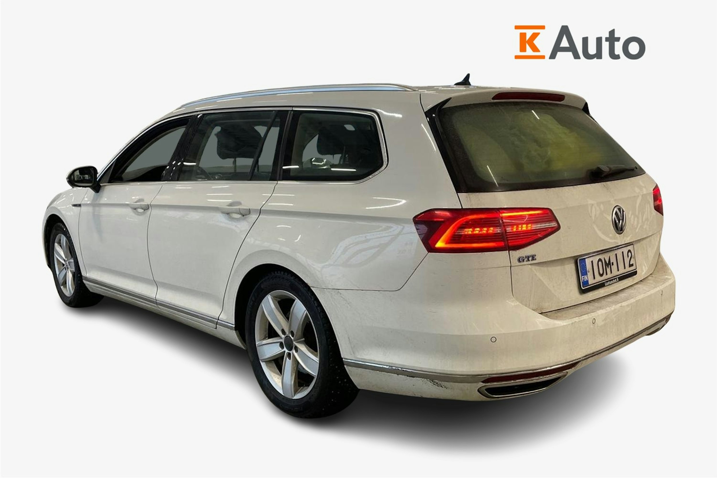 valkoinen Volkswagen Passat 2017 kuva 2.