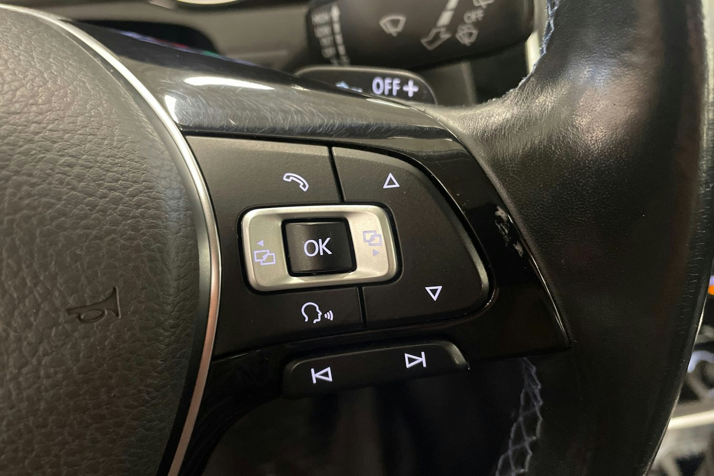 valkoinen Volkswagen Passat 2017 kuva 17.