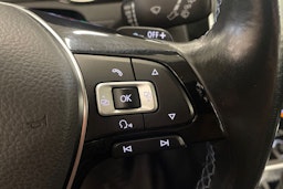 valkoinen Volkswagen Passat 2017 kuva 17.