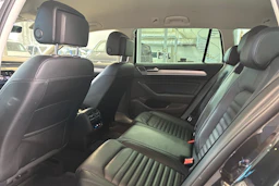 harmaa Volkswagen Passat 2018 kuva 5.