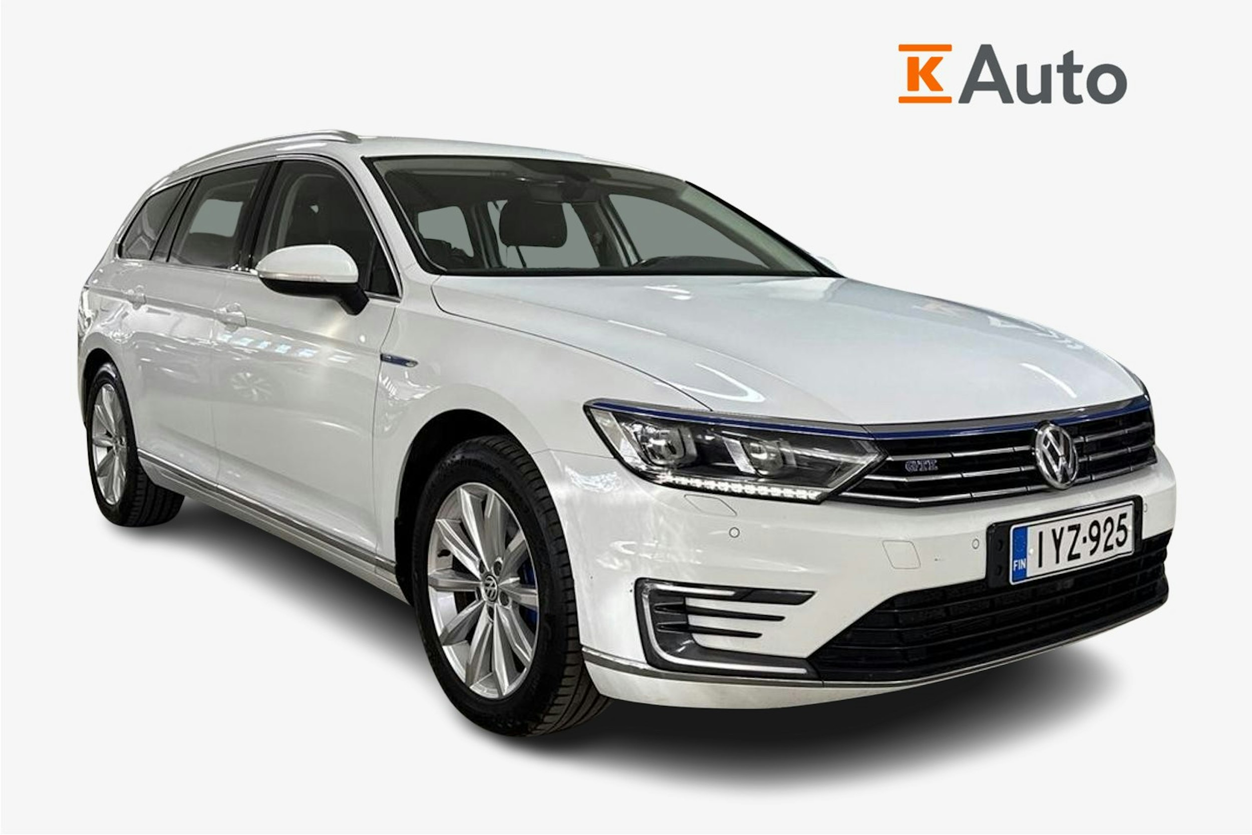 valkoinen Volkswagen Passat 2017 kuva 1.