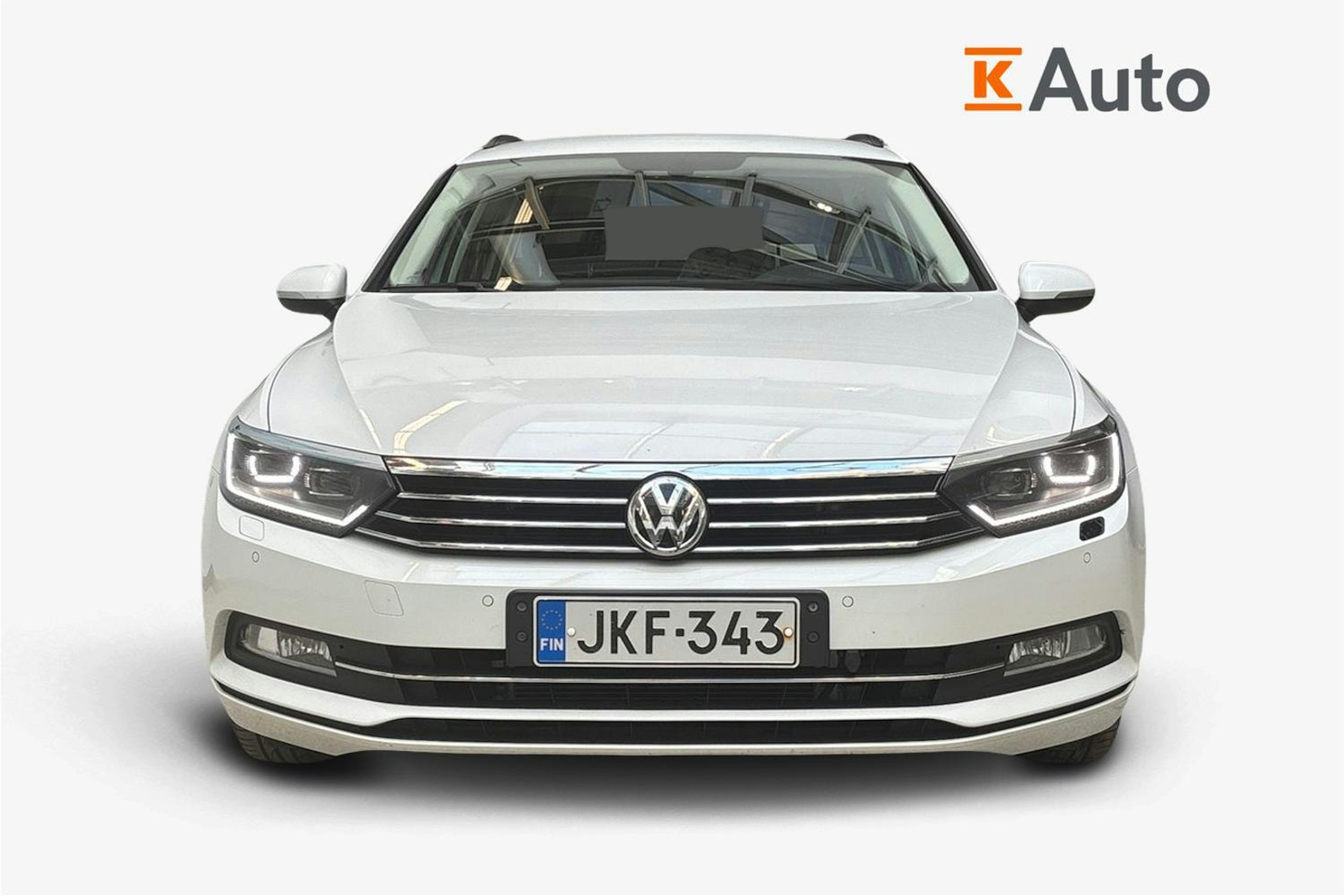 valkoinen Volkswagen Passat 2017 kuva 5.