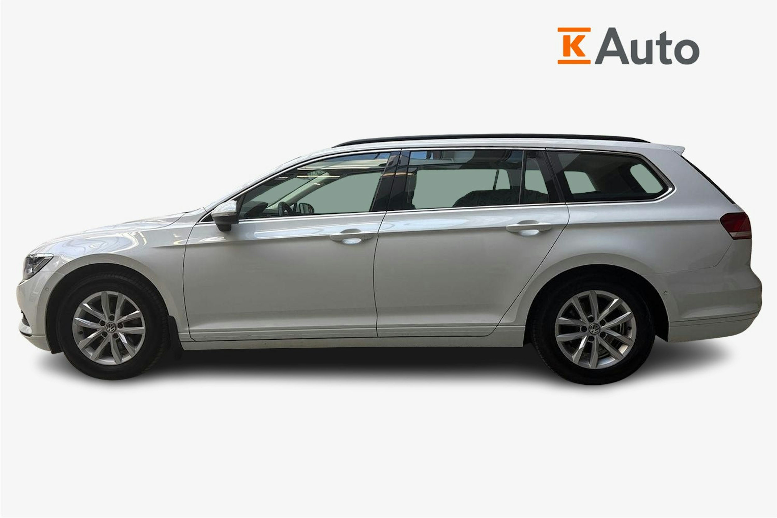 valkoinen Volkswagen Passat 2017 kuva 6.
