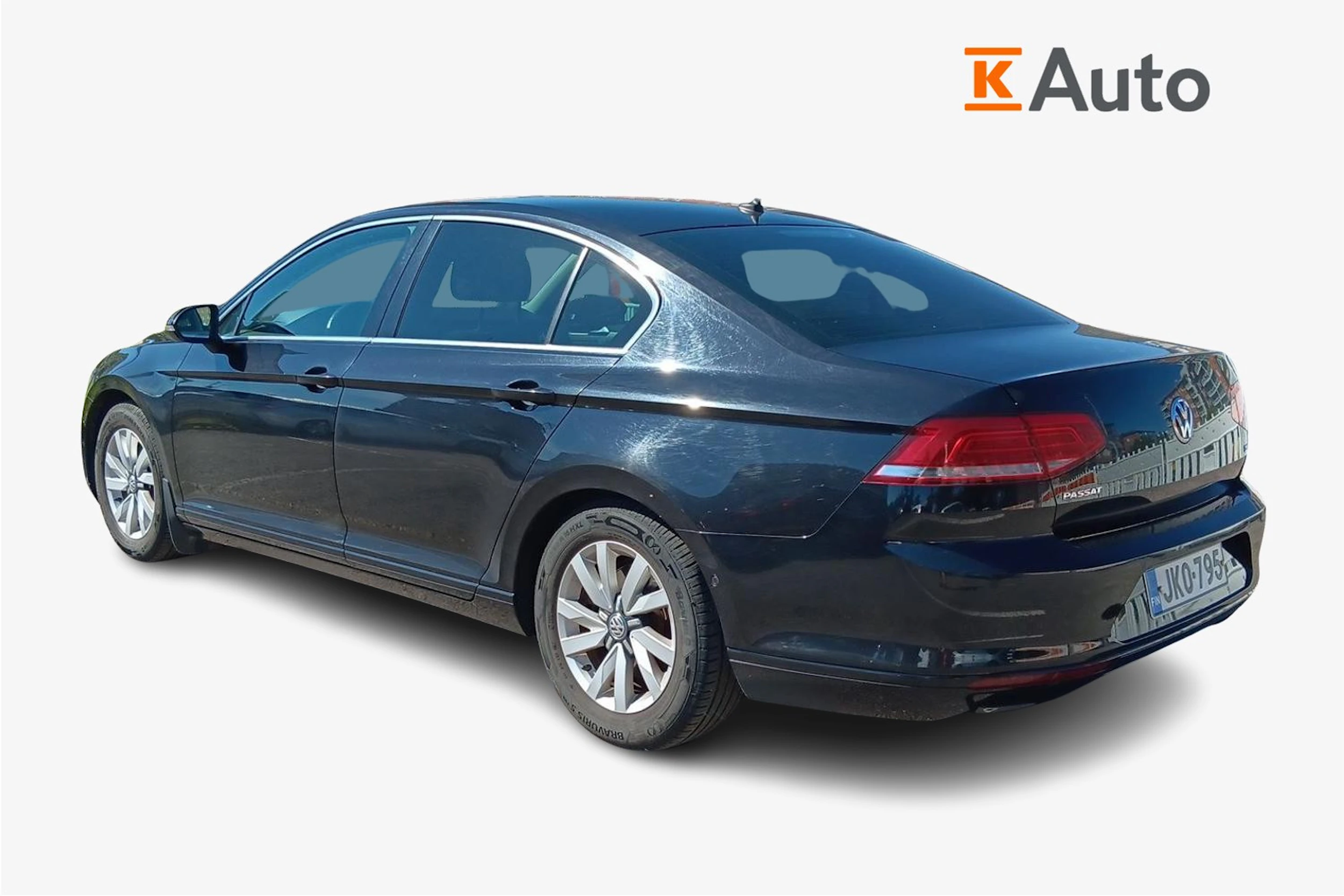 musta Volkswagen Passat 2017 kuva 2.
