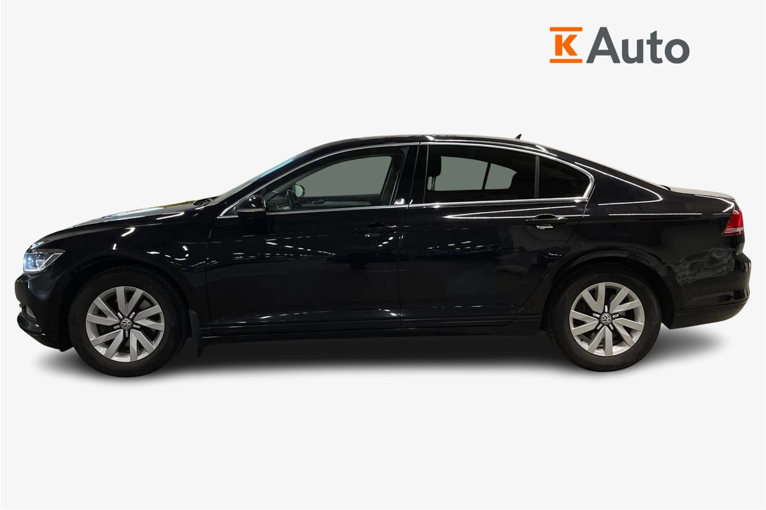 musta Volkswagen Passat 2018 kuva 5.