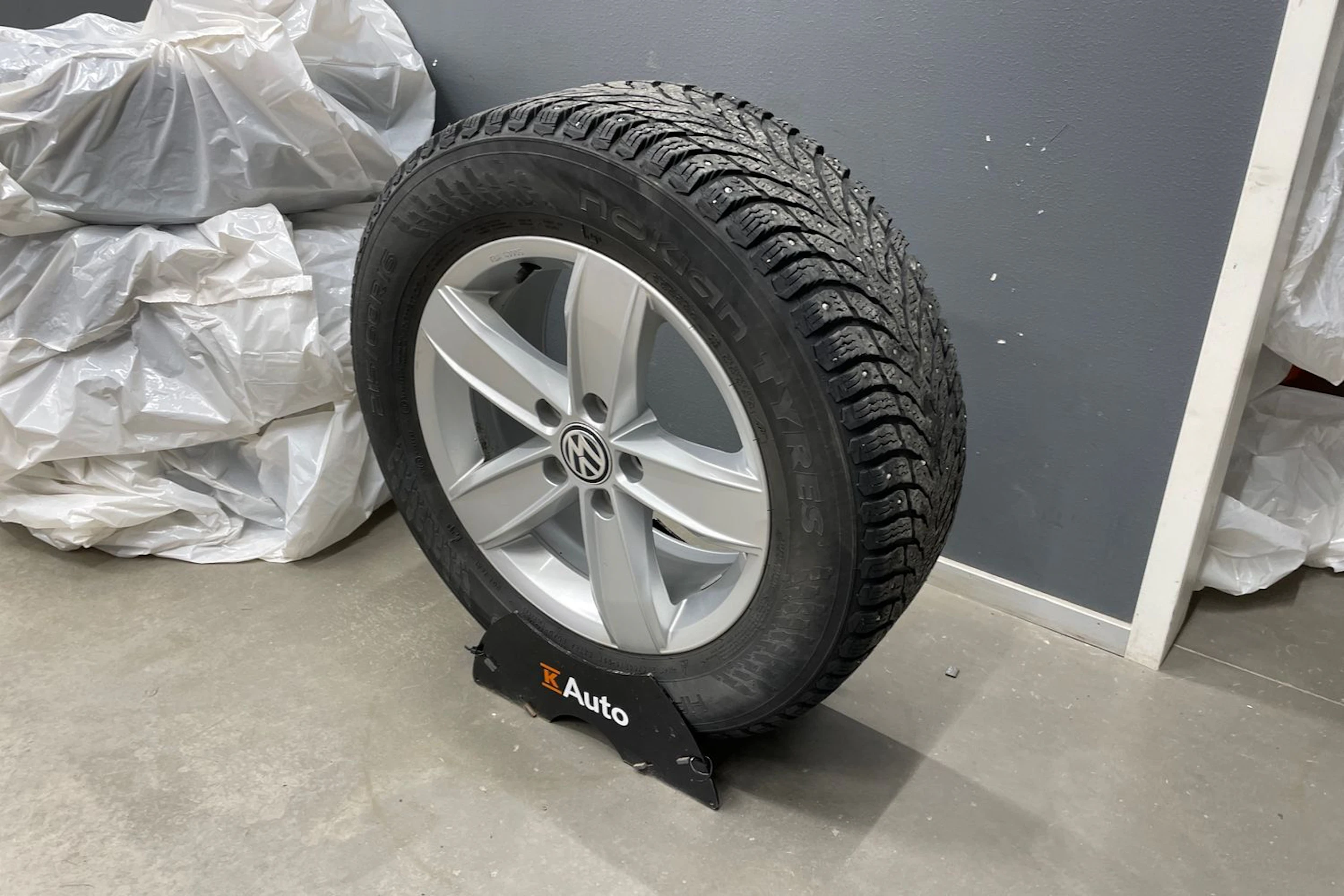 musta Volkswagen Passat 2018 kuva 11.