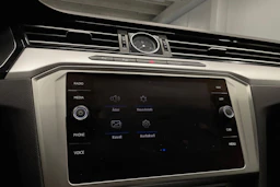 musta Volkswagen Passat 2018 kuva 15.