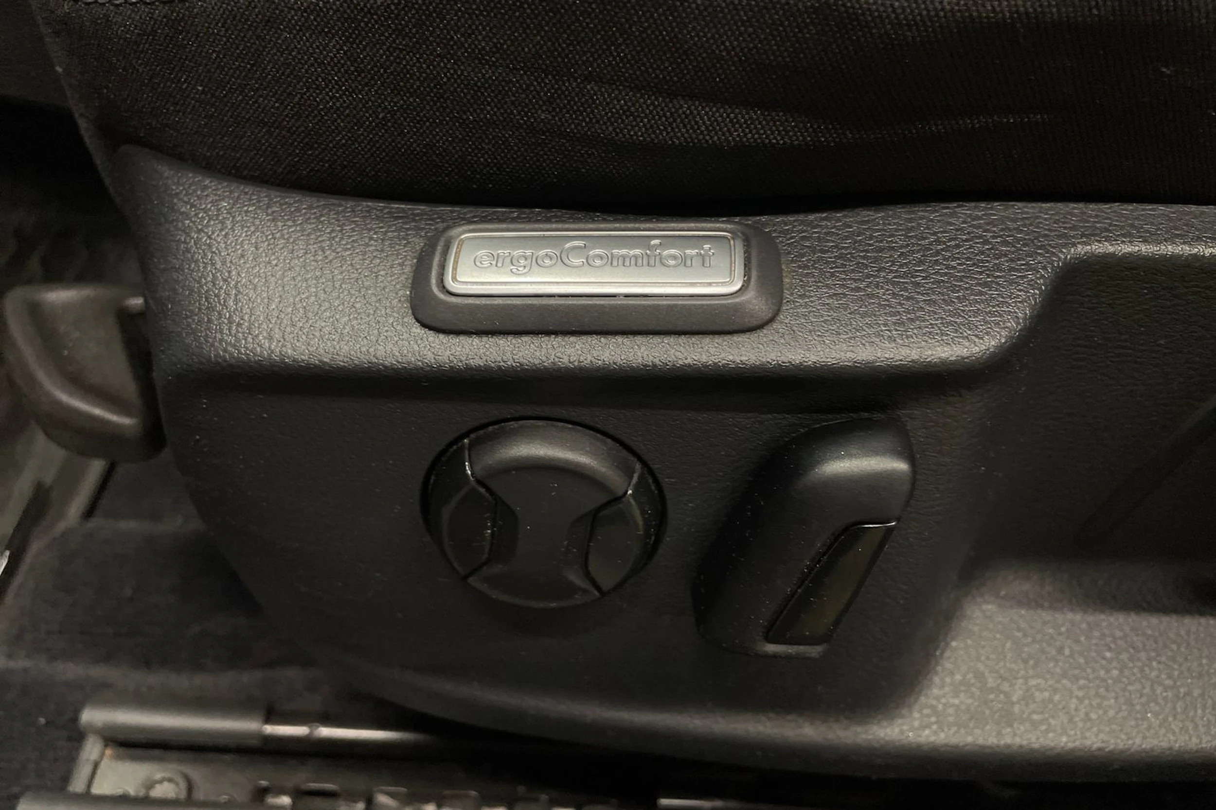 musta Volkswagen Passat 2018 kuva 23.