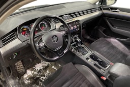 Musta Volkswagen PASSAT 2017 kuva 3.