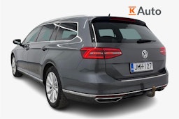harmaa Volkswagen Passat 2017 kuva 2.