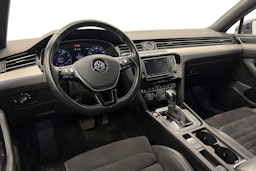harmaa Volkswagen Passat 2017 kuva 7.