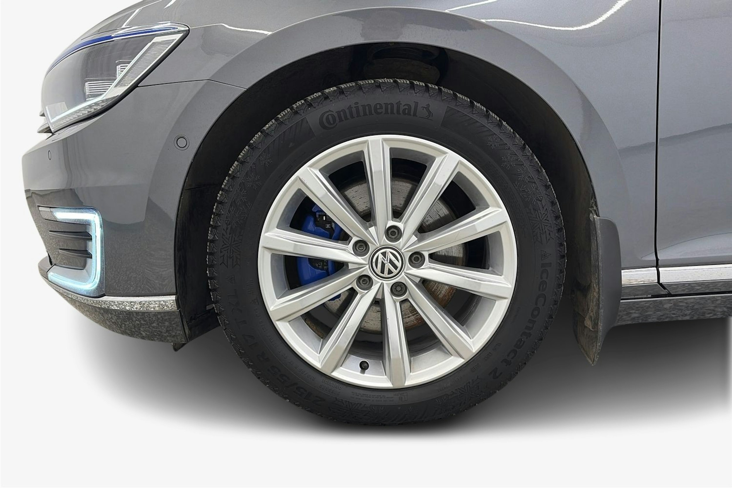 harmaa Volkswagen Passat 2017 kuva 11.