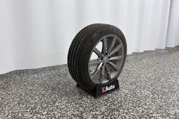 harmaa Volkswagen Passat 2017 kuva 13.