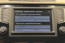 harmaa Volkswagen Passat 2017 kuva 24.