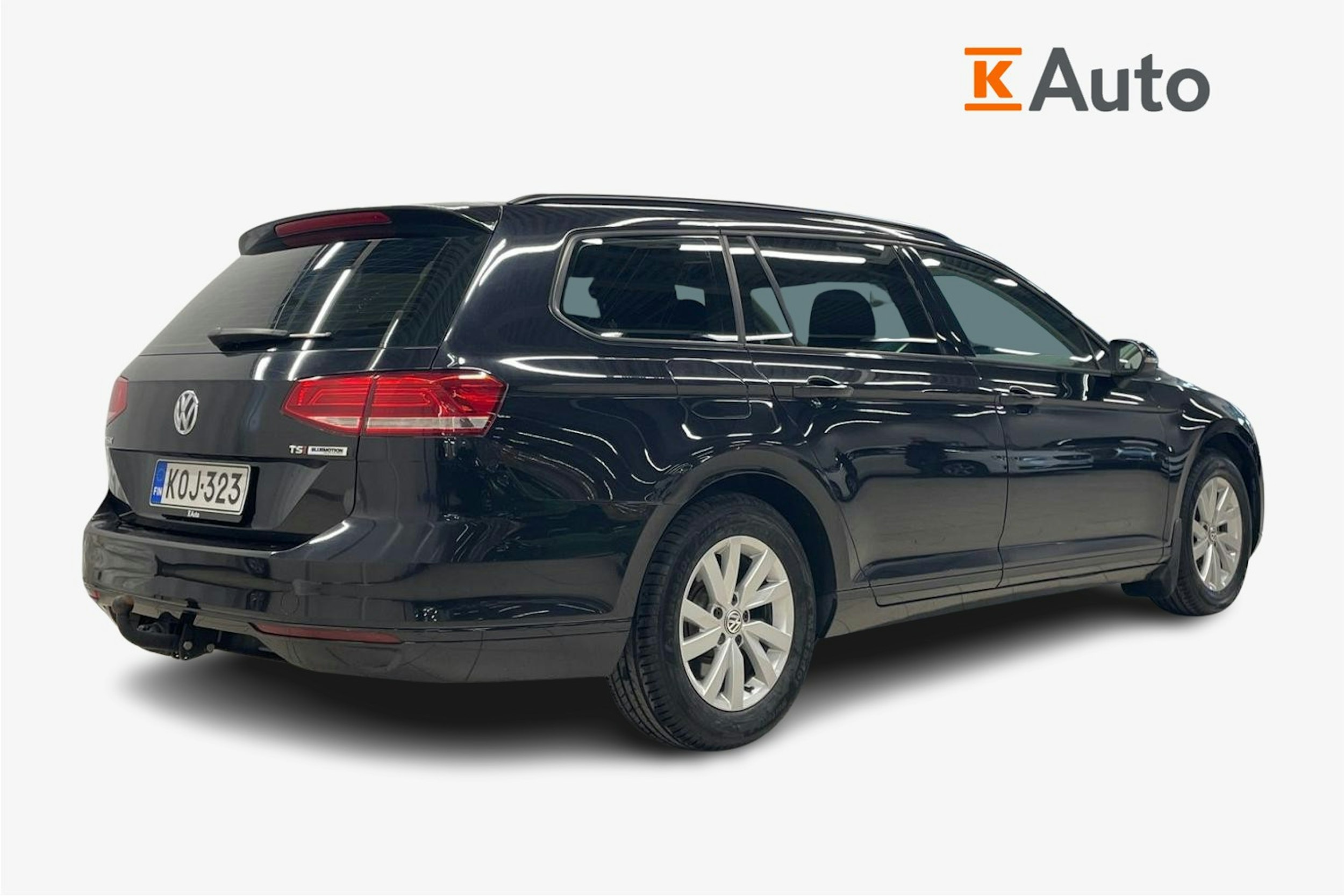 Musta Volkswagen PASSAT 2017 kuva 2.