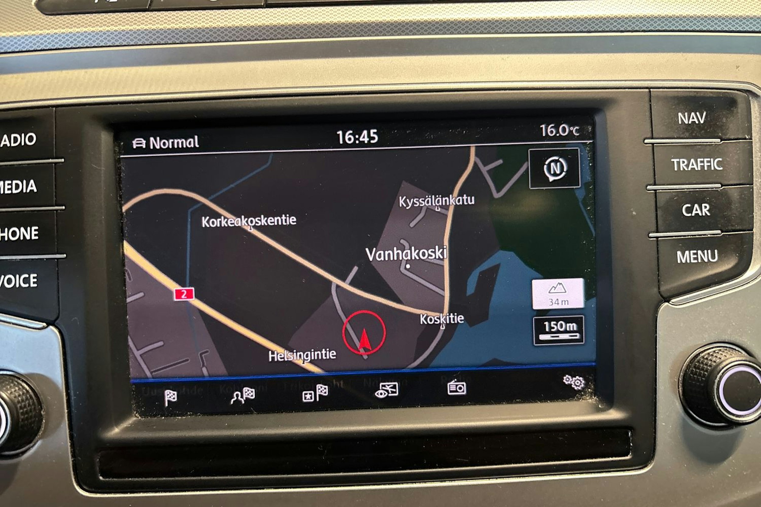 sininen Volkswagen Passat 2017 kuva 21.