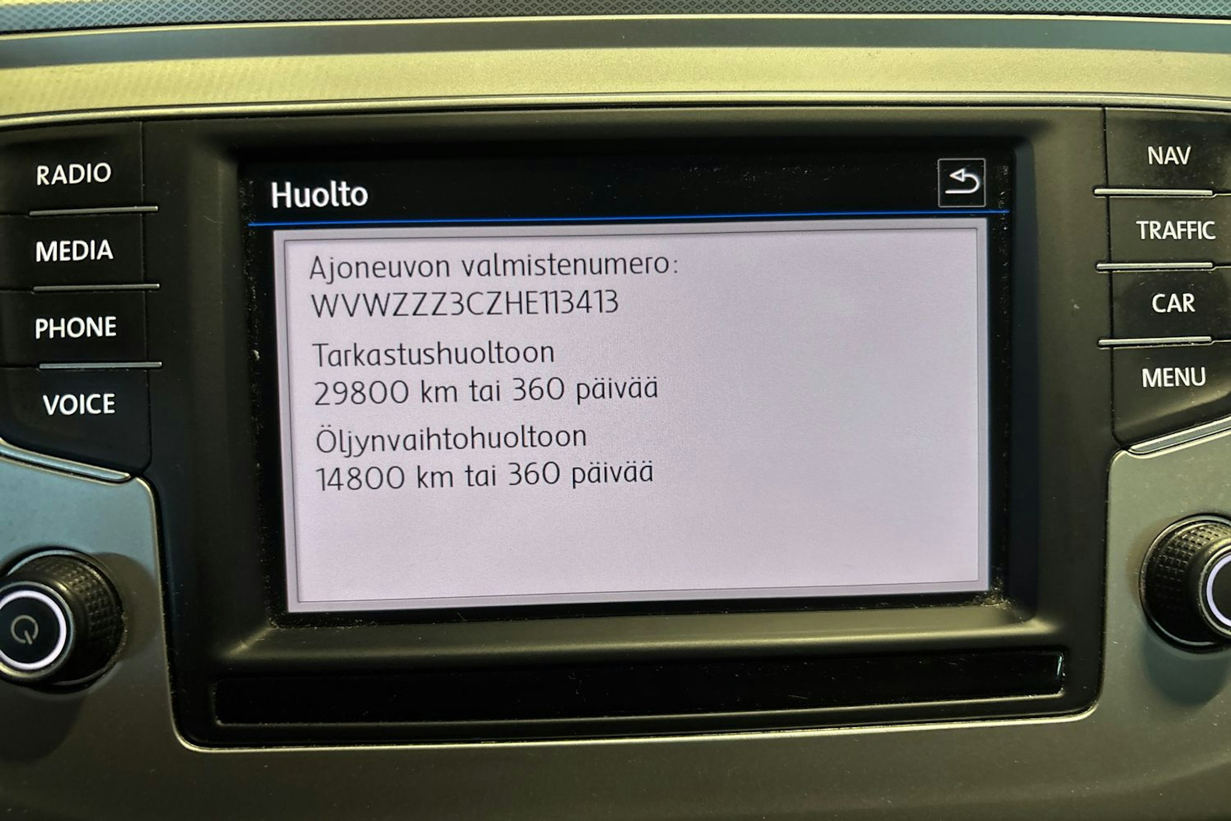 sininen Volkswagen Passat 2017 kuva 22.