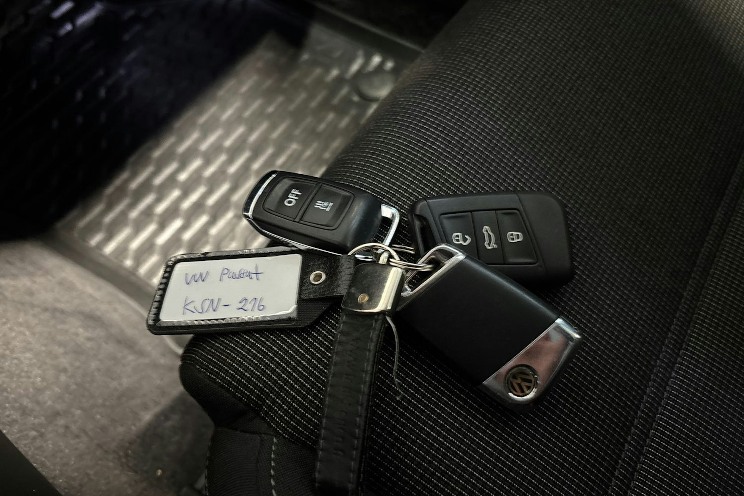 sininen Volkswagen Passat 2017 kuva 25.