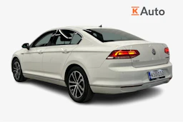 valkoinen Volkswagen Passat 2017 kuva 2.