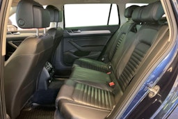 Sininen Volkswagen PASSAT 2017 kuva 10.