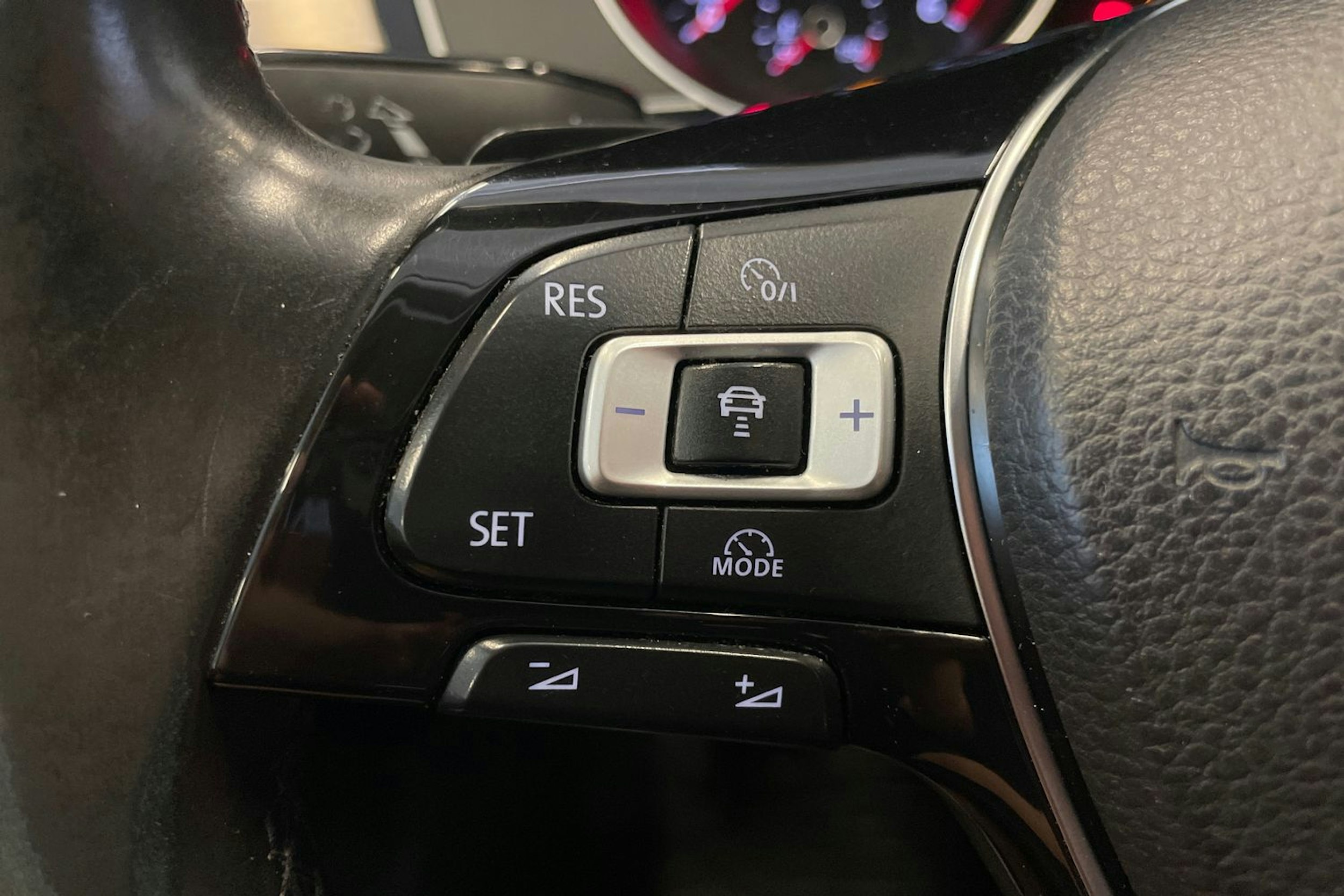 Sininen Volkswagen PASSAT 2017 kuva 22.