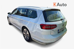 valkoinen Volkswagen Passat 2017 kuva 2.
